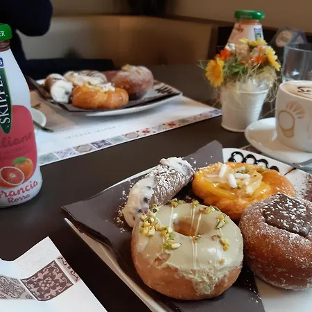 Oda ve Kahvaltı Amari 4*