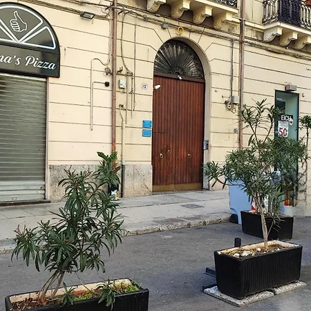 Oda ve Kahvaltı Amari 4*